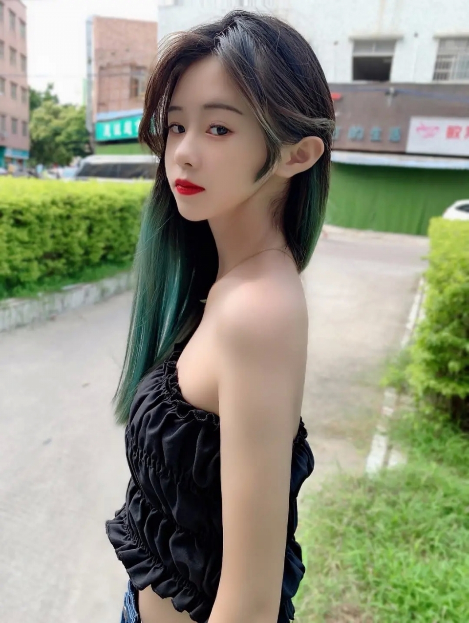 72d387041f.jpg